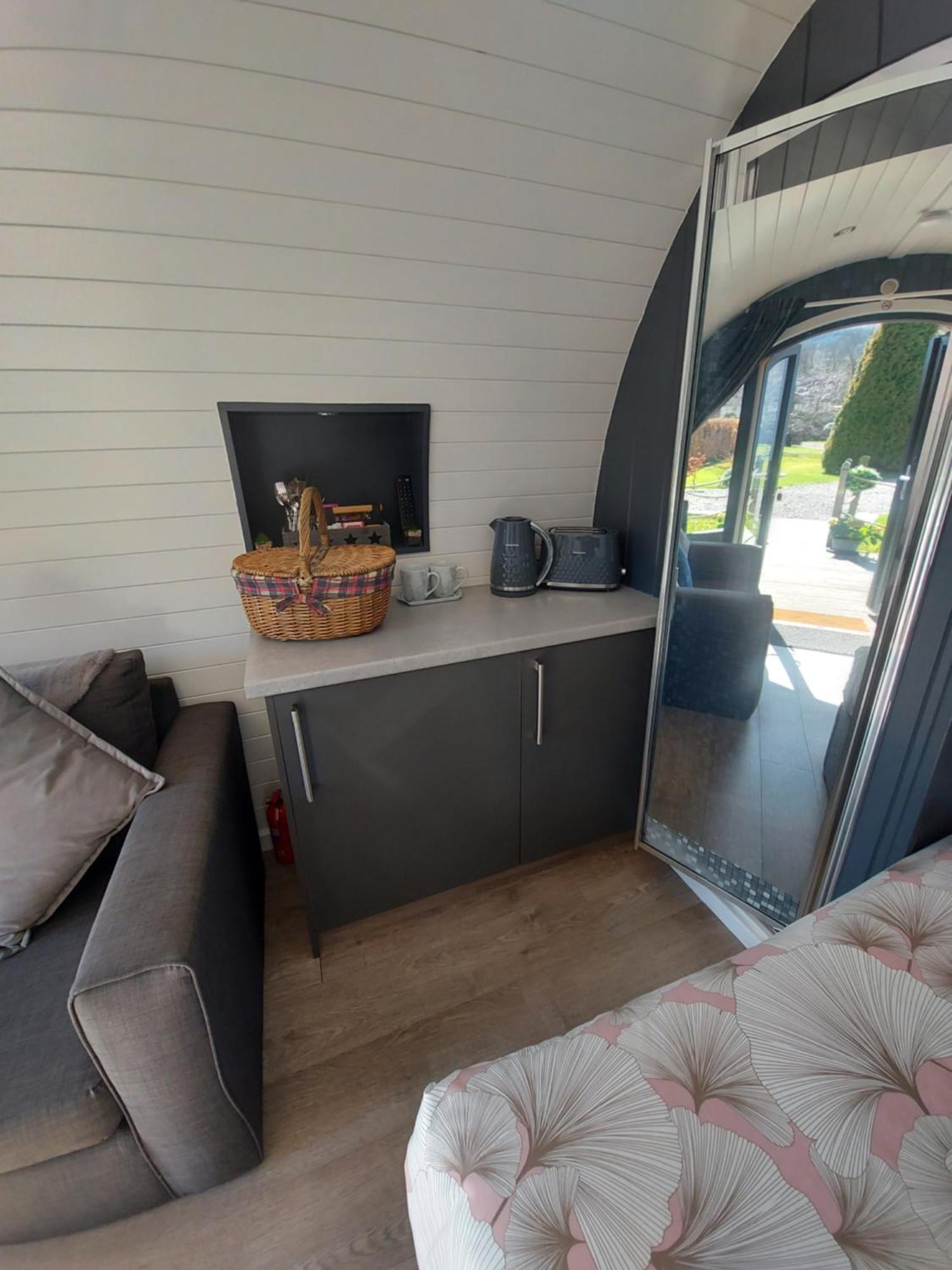 Seren Garden Pod Форт Уилям Екстериор снимка
